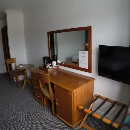Blackwater Lodge Hotel 2*